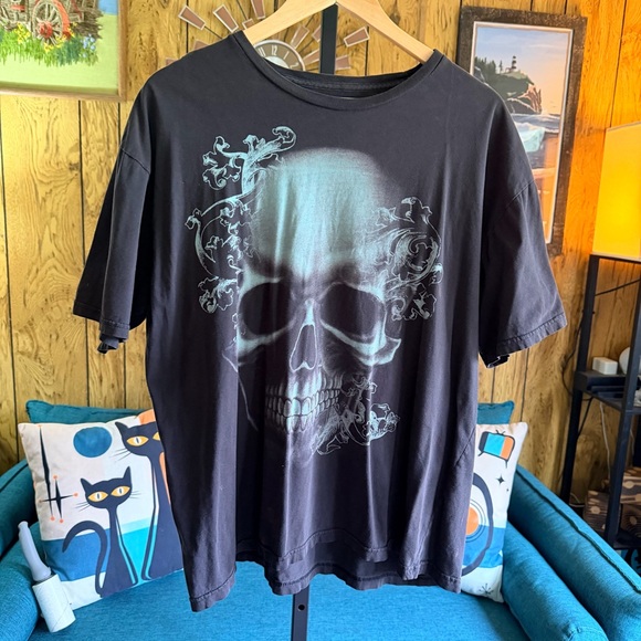 Black Floral Skull Graphic T-Shirt - Picture 10 of 10